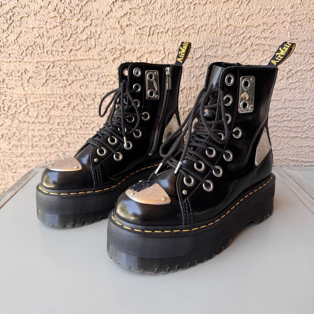 Dr. Martens Jadon Max Rebel Platform Boots Womens 10 Metal Plate Black Leather